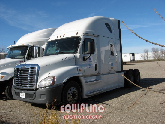 2015 FREIGHTLINER CASCADIA SLEEPER