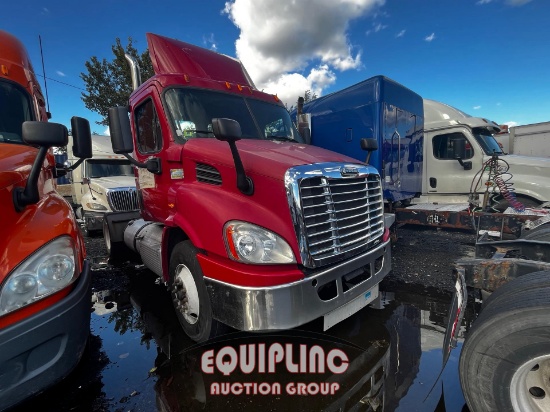 2015 FREIGHTLINER CASCADIA