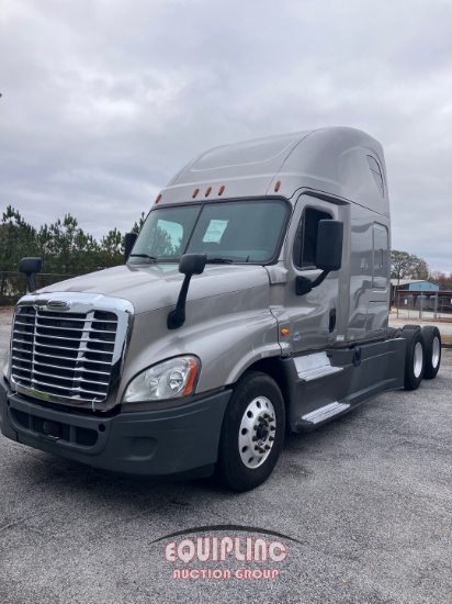 2015 FREIGHTLINER CASCADIA