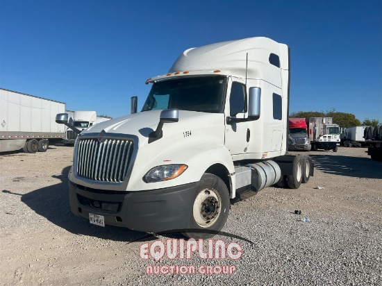2018 INTERNATIONAL LT625 TANDEM AXLE SLEEPER