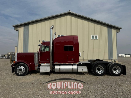 2003 PETERBILT 379 SLEEPER TRUCK
