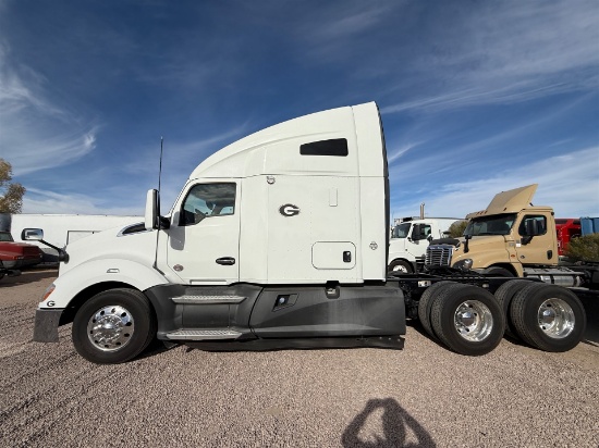 2018 KENWORTH T680 SLEEPER TRUCK