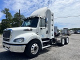 2011 Freightliner M2 DAY CAB
