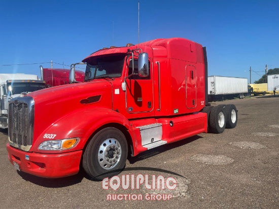 2012 PETERBILT 386 TANDEM AXLE SLEEPER