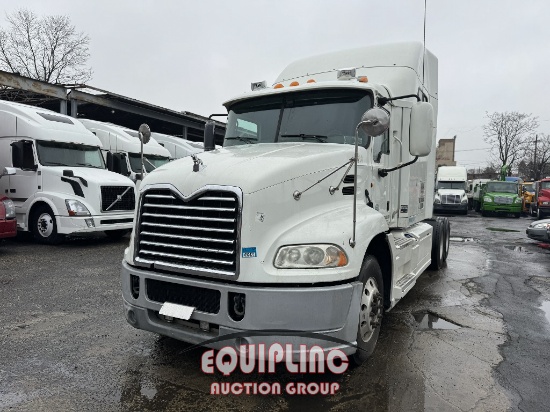 2014 MACK CXU SLEEPER TRUCK