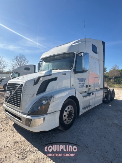 2016 VOLVO VNL TANDEM AXLE SLEEPER