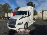 2018 Freightliner Cascadia Sleeper