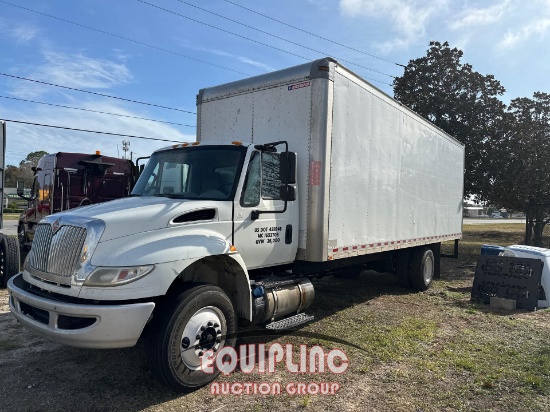 2017 INTERNATIONAL DURASTAR 4300 NON CDL 26FT BOX TRUCK
