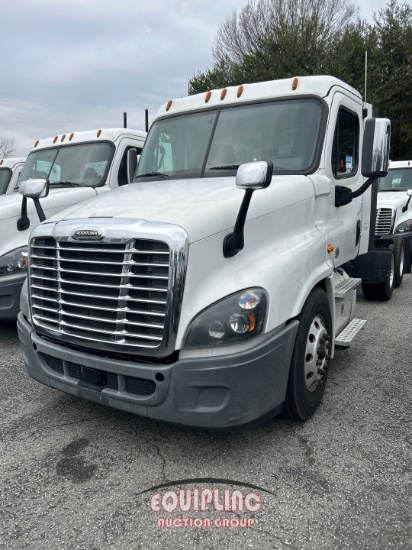 2019 FREIGHTLINER CASCADIA DAY CAB