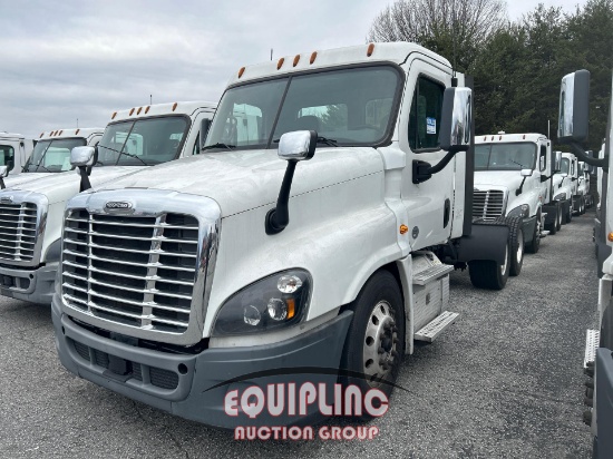 2019 FREIGHTLINER CASCADIA DAY CAB
