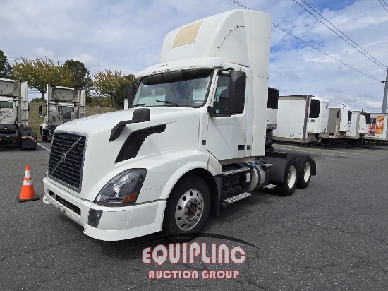 2013 VOLVO VNL300 TADC