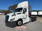 2019 FREIGHTLINER CASCADIA PT126DC TANDEM AXLE DAY CAB