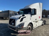 2013 VOLVO VNL TANDEM AXLE MID ROOF SLEEPER