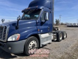 2017 FREIGHTLINER CASCADIA TANDEM AXLE DAY CAB