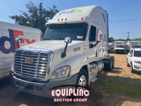 2016 FREIGHTLINER CASCADIA CA125SLP TANDEM AXLE SLEEPER TRUCK