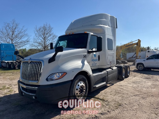 2019 INTERNATIONAL LT625 TANDEM AXLE SLEEPER