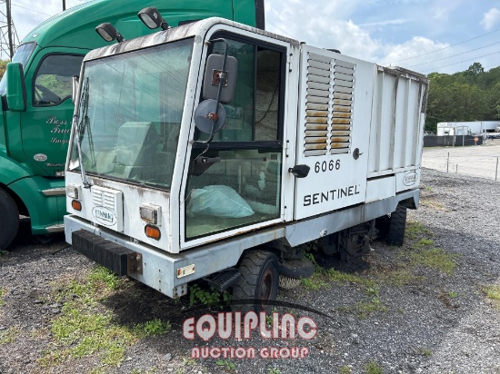 2004 TENNANT SENTINEL SWEEPER