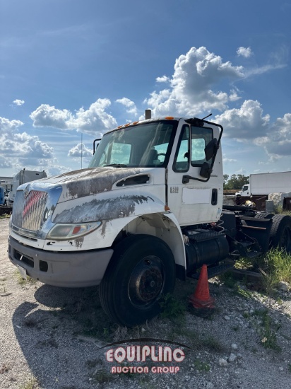 2007 INTERNATIONAL 8500 DAY CAB