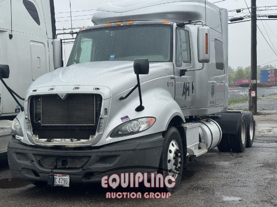 2016 INTERNATIONAL LF 687 MID ROOF SLEEPER