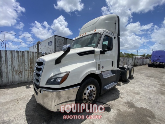 2019 FREIGHTLINER CASCADIA DAY CAB