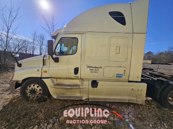 2015 FREIGHTLINER CASCADIA TANDEM AXLE SLEEPER