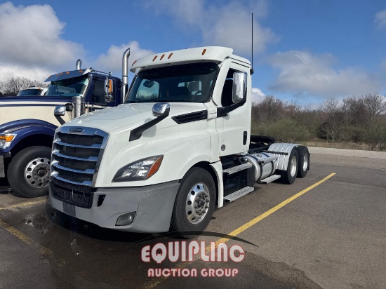 2021 FREIGHTLINER CASCADIA DAY CAB