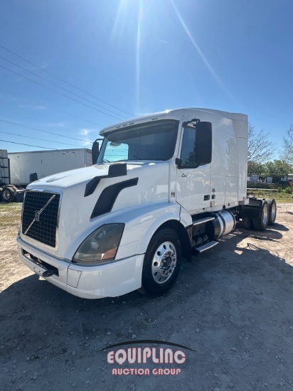 2018 VOLVO VNL TANDEM AXLE SLEEPER