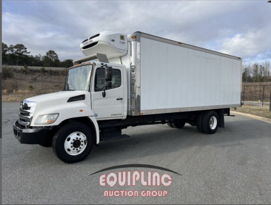 2011 HINO 268 24FT REEFER BOX TRUCK