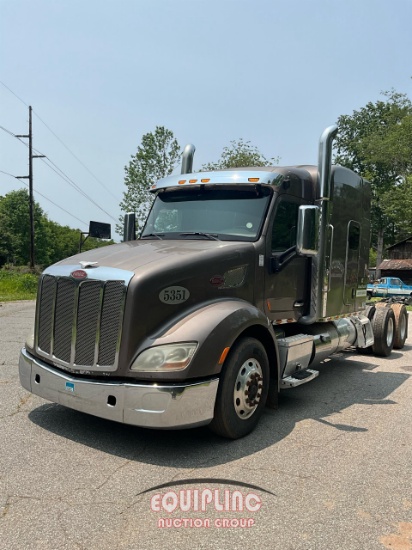 2016 PETERBILT 579 TANDEM AXLE SLEEPER