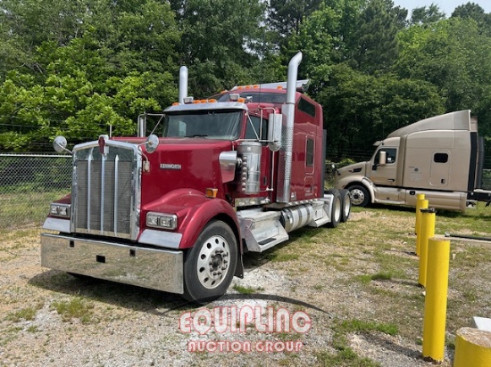 2019 KENWORTH W900 SLEEPER TRUCK