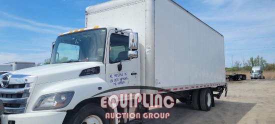 2016 HINO 268 26FT BOX TRUCK