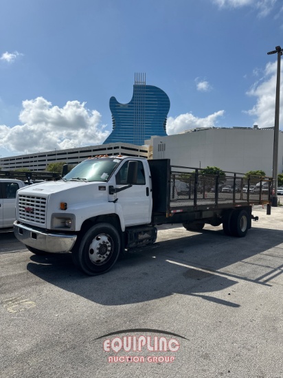 2004 GMC C6 FLATBED