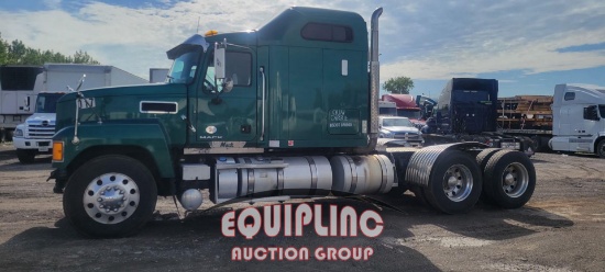 2017 MACK CHU613 TANDEM AXLE SLEEPER