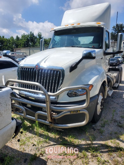 2018 INTERNATIONAL LT625 TANDEM AXLE DAY CAB