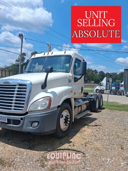 2015 FREIGHTLINER CASCADIA TANDEM AXLE DAY CAB