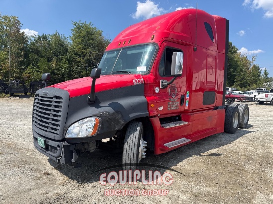 2013 FREIGHTLINER CASCADIA TANDEM AXLE SLEEPER TRUCK