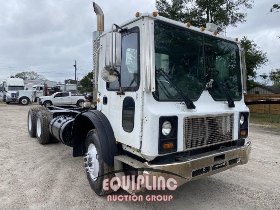 2006 MACK MR CAB & CHASSIS