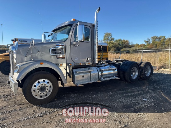 2019 FREIGHTLINER SD122 DAY CAB