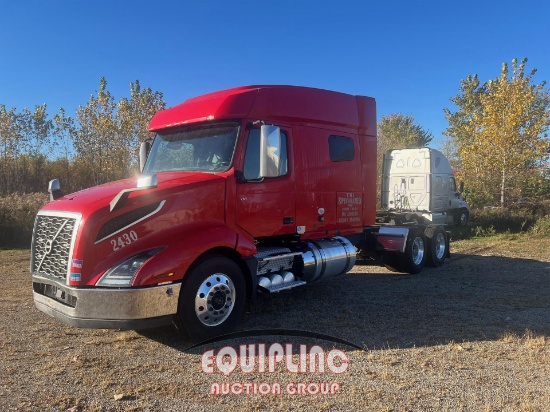2021 VOLVO VNL740 TANDEM AXLE MID ROOF SLEEPER TRUCK