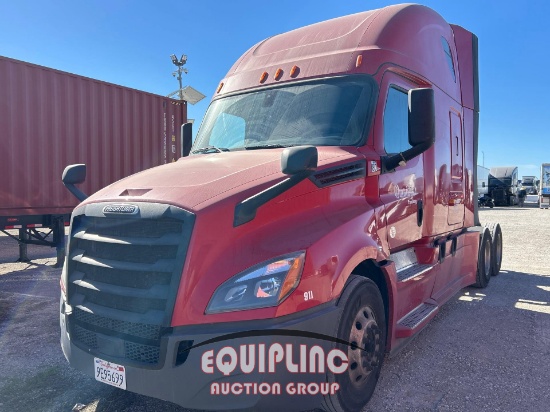 2020 FREIGHTLINER CASCADIA TANDEM AXLE SLEEPER