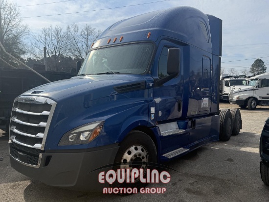 2018 FREIGHTLINER CASCADIA 126 6X4 T/A SLEEPER TRUCK TRACTOR