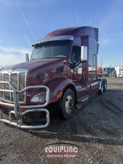 2018 PETERBILT 579 6X4 T/A SLEEPER TRUCK TRACTOR
