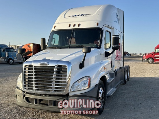2019 FREIGHTLINER CASCADIA 125  EVOLUTION SLEEPER TRUCK TRACTOR