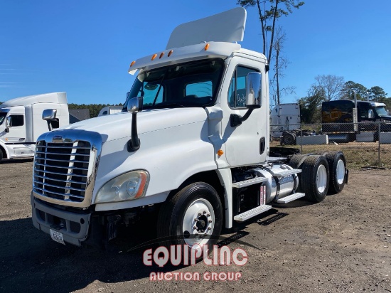 2012 FREIGHTLINER CASCADIA 6X4 T/A DAYCAB TRUCK TRACTOR