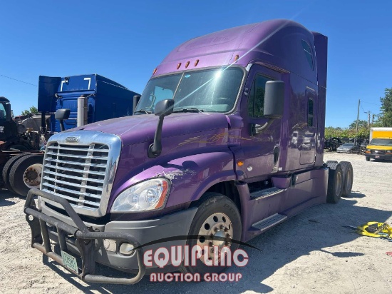 2016 FREIGHTLINER CASCADIA 6X4 T/A SLEEPER TRUCK