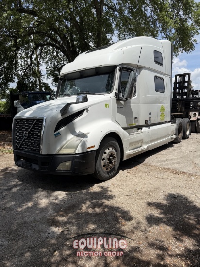 2018 VOLVO VNL 860 6X4 T/A SLEEPER TRUCK TRACTOR