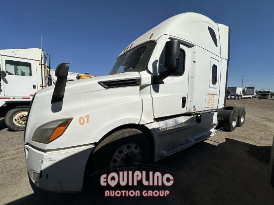 2018 FREIGHTLINER CASCADIA 6X4 T/A SLEEPER TRUCK TRACTOR