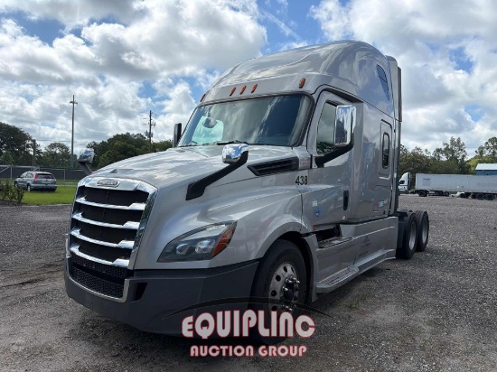 2020 FREIGHTLINER CASCADIA 6X4 T/A SLEEPER TRUCK TRACTOR