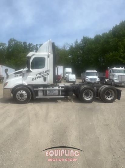 2019 FREIGHTLINER CASCADIA 6X4 T/A DAY CAB TRUCK TRACTOR