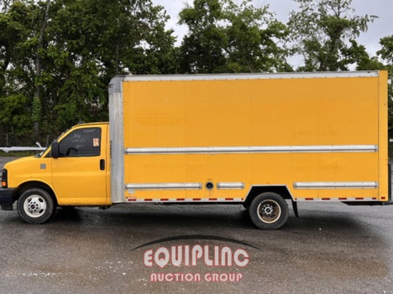 2017 Gmc Savanna 3500 4x2 16ft Box Truck